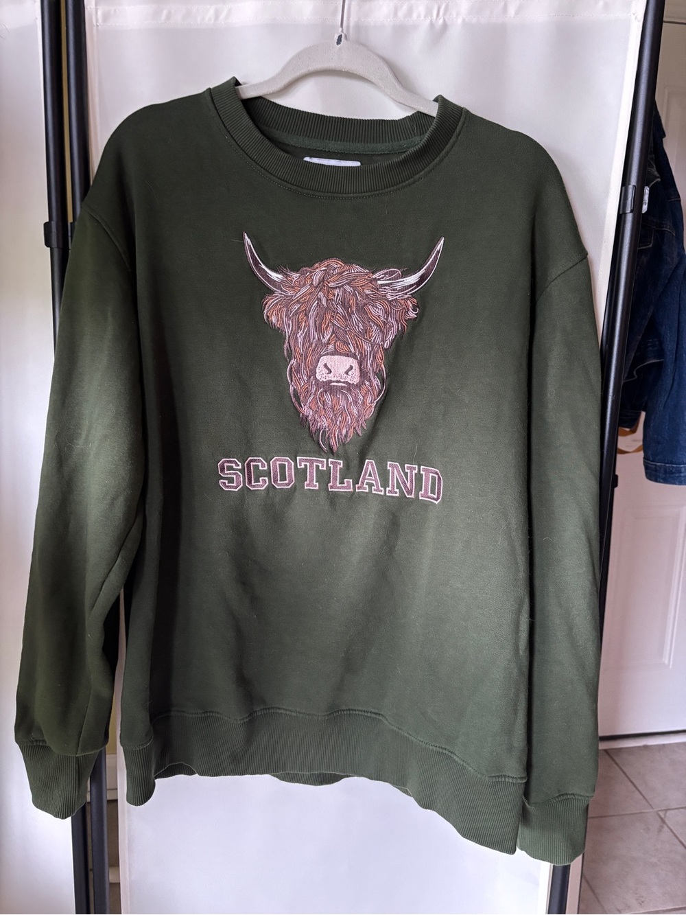 Green Scotland Highland Cow Crewneck Sweatshirt